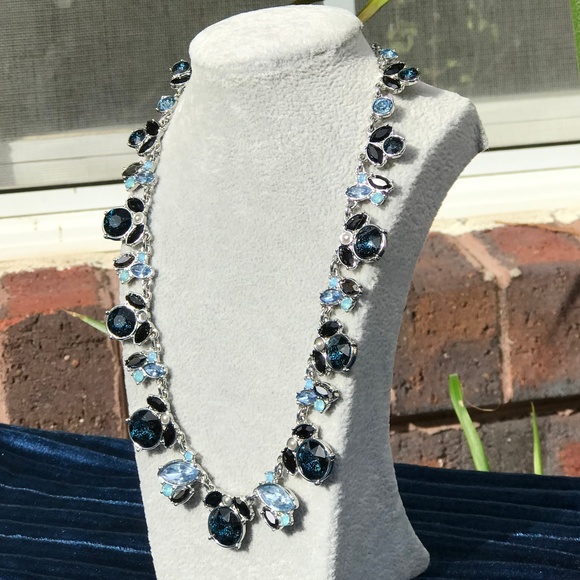 VERA WANG MIDNIGHT BLUE Statement Necklace - Picture 4 of 8